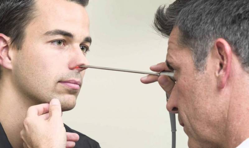 The nose does not smell: possible causes, symptoms, diagnosis and treatment
